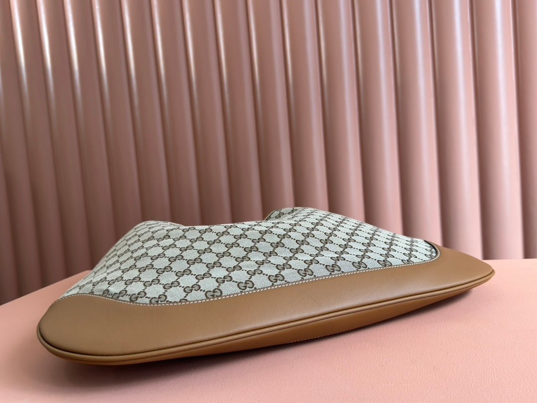 {Style No: 4NR7QTVL} BODY MEDIUM SHOULDER BAD 49 IN BEIGE MONOGRAM CANVAS AND BROWN CALFSKIN GOLD HARDWARE - Image 6