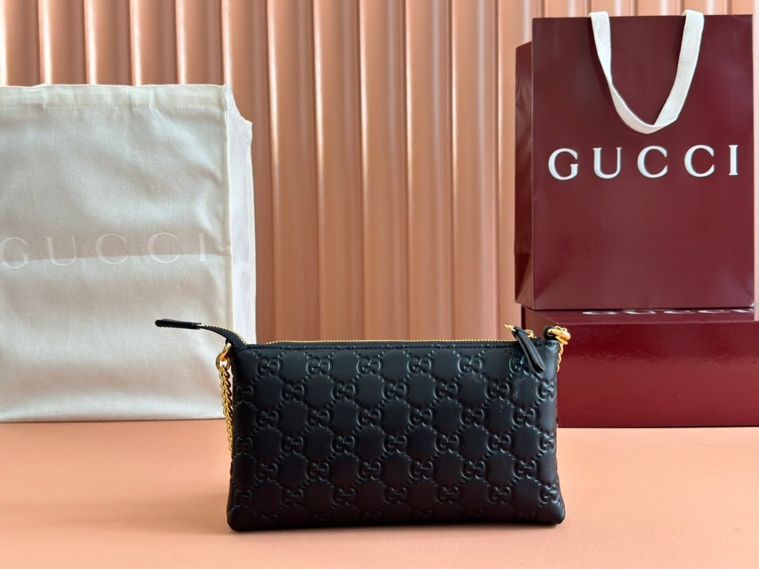 {Style No: 2SZZ8L3I} RUBBER EFFECT SMALL WALLET ON CHAIN 22.5 IN BLACK CALFSKIN - Image 3