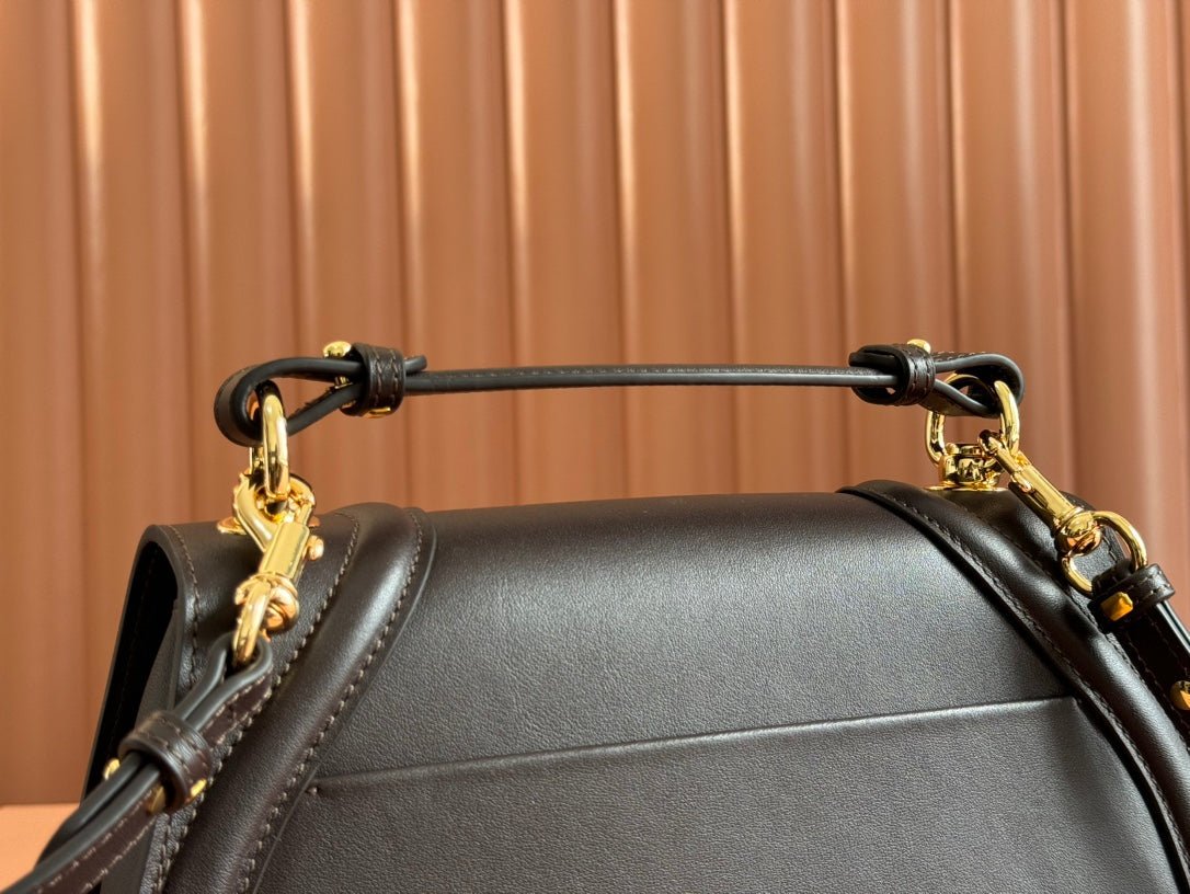 {Style No: ITCDR9HW} BLONDIE LARGE TOP HANDLE BAG 32 IN DARK BROWN CALFSKIN - Image 6