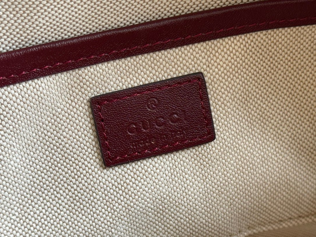 {Style No: LVCL6R85} BLONDIE SMALL SHOULDER BAG 21 IN ROSSO ANCORA RED CALFSKIN - Image 6