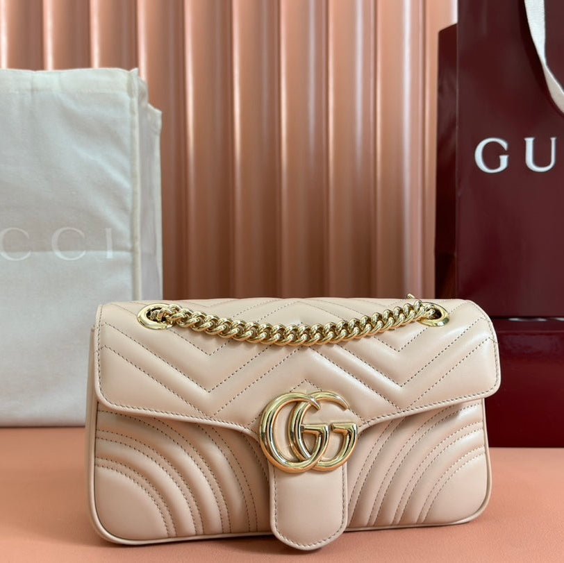 {Style No: RVT1CRW9} MARMONT MEDIUM SHOUDER BAG 26 IN LIGHT BEIGE CALFSKIN