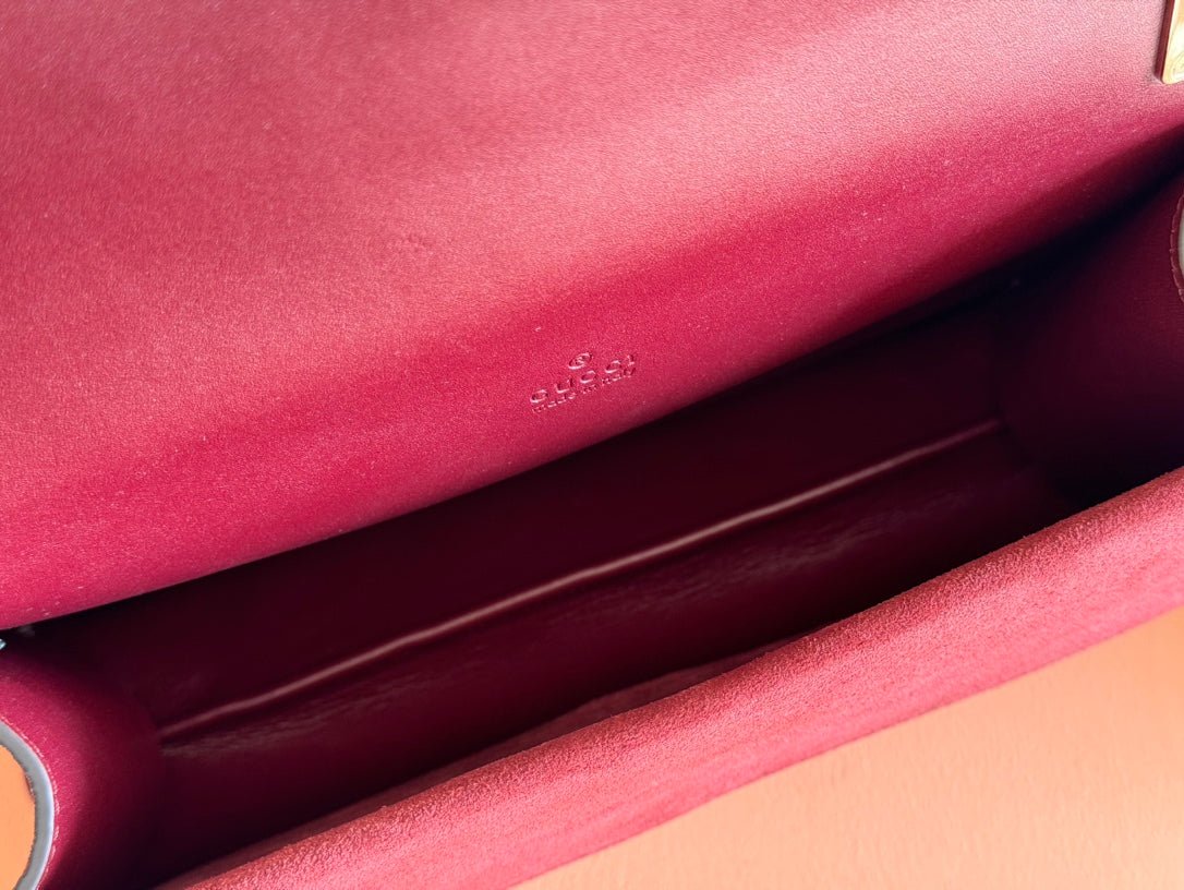 {Style No: 8LOXNC8Q} DIONYSUS MEDIUM SHOULDER BAG 27.5 IN ROSSO ANCORA RED GG SUEDE - Image 6