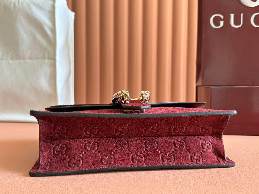 {Style No: 8LOXNC8Q} DIONYSUS MEDIUM SHOULDER BAG 27.5 IN ROSSO ANCORA RED GG SUEDE - Image 4