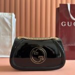 {Style No: ZZEUNYB7} MEDIUM BLONDIE SHOULDER BAG 26.5 IN BLACK PATENT CALFSKIN