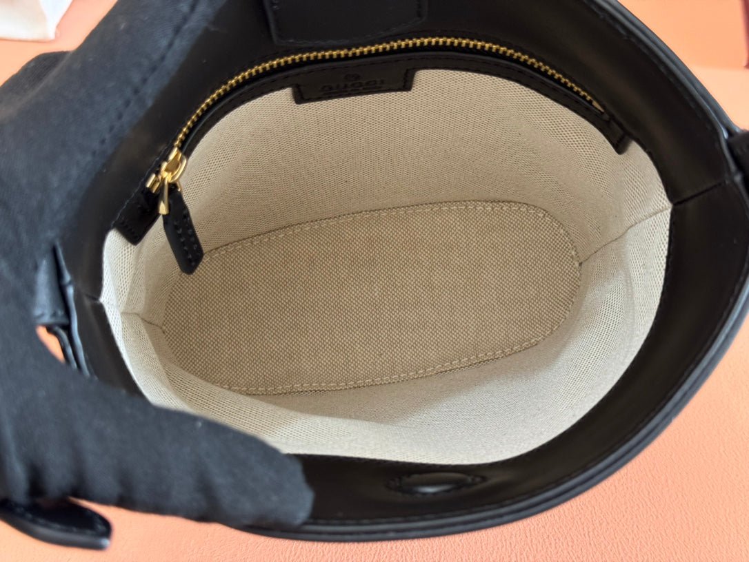 {Style No: UA2UOPIC} 73 SMALL BUCKET BAG 20 IN BLACK SMOOTH CALFSKIN - Image 6