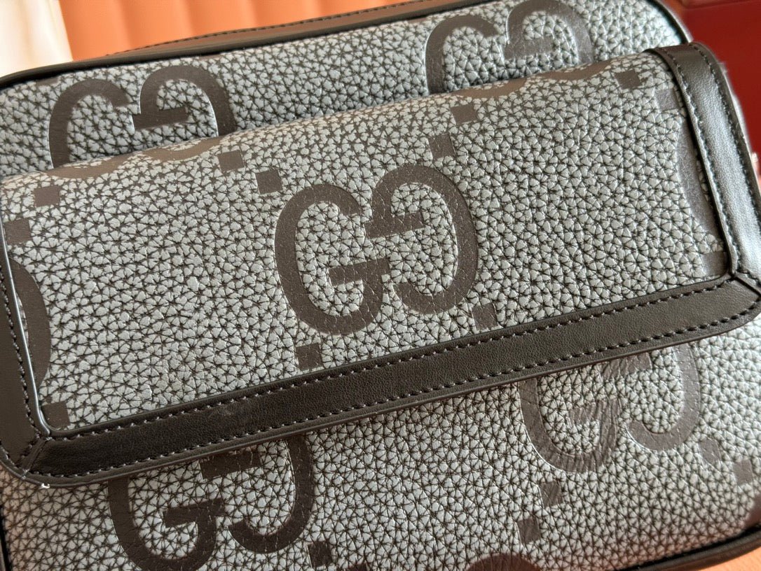 {Style No: KJ4VWGZQ} SMALL JUMBO CROSSBODY 23 IN GREY AND BLACK GRAINY GG LAMBSKIN - Image 6