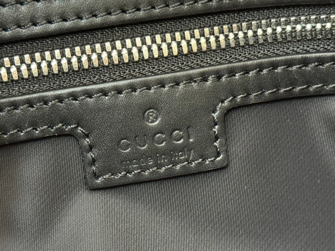 {Style No: HOHRGY8S} SMALL CROSSBODY BAG 19 IN BLACK CANVAS MONOGRAM LOGO - Image 9