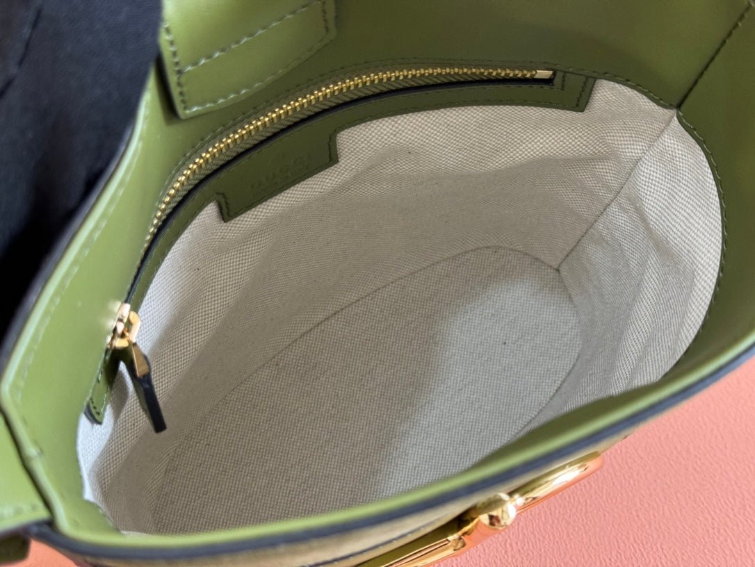 {Style No: OTGX9L53} 73 SMALL BUCKET BAG 20 IN GREEN SOFT SUEDE AND CALFSKIN - Image 5
