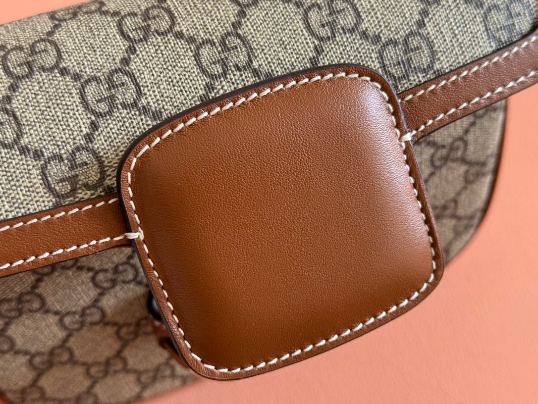 {Style No: C3FP5LN4} SMALL HORSEBIT 1955 SHOULDER BAG 20 IN BEIGE AND DARK BROWN NEW GG MONOGRAM CALFSKIN - Image 6