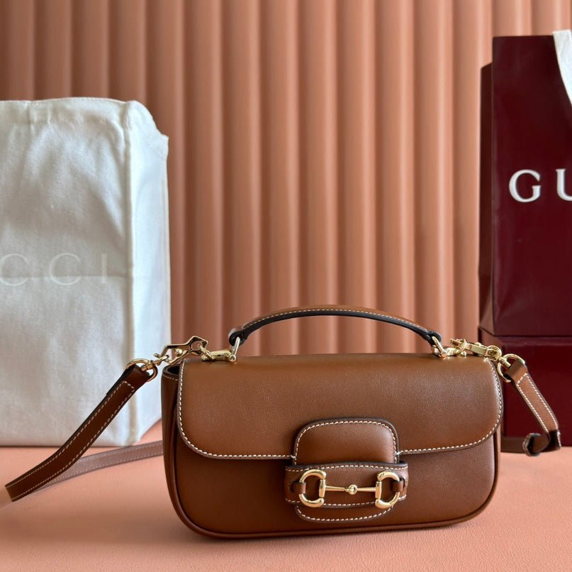 {Style No: B8FOBUQH} SMALL HORSEBIT 1955 SHOULDER BAG 22.6 IN BROWN CALFSKIN