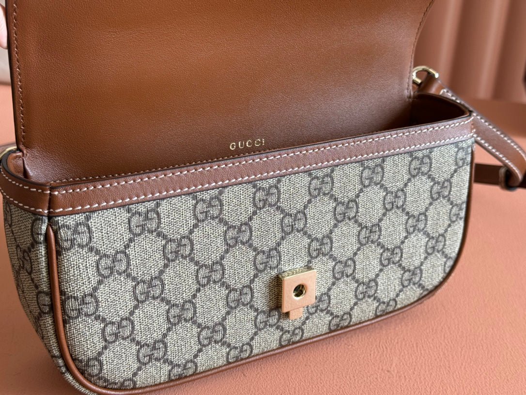 {Style No: 2OLJ45KT} SMALL HORSEBIT 1955 SHOULDER BAG 22.6 IN BEIGE/EBONY GG WITH BROWN CALFSKIN TRIM - Image 9
