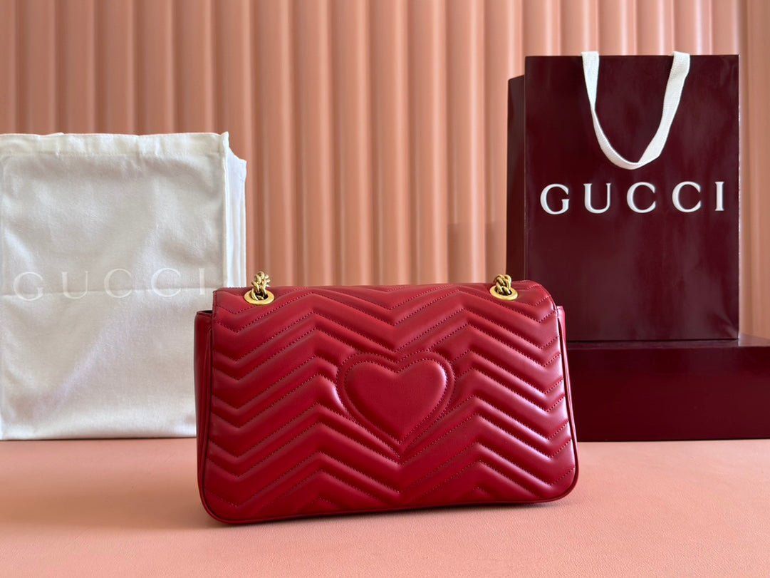 {Style No: TAWHLOQI} MARMONT SHOULDER BAG 31 IN RED CALFSKIN GOLD CHAIN - Image 3