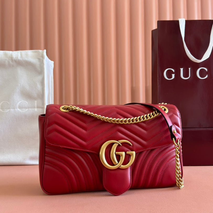 {Style No: TAWHLOQI} MARMONT SHOULDER BAG 31 IN RED CALFSKIN GOLD CHAIN