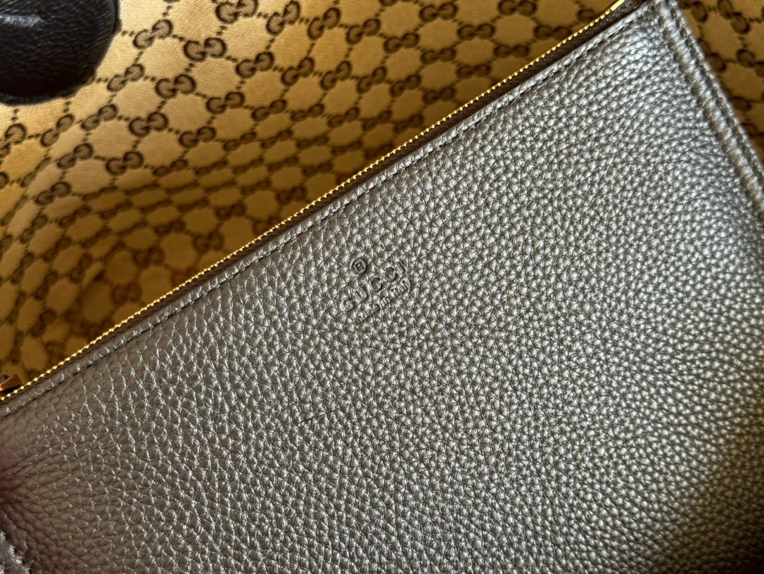 {Style No: 3FA7PEJL} MEDIUM TOTISSIMA REVERSIBLE TOTE BAG 30 IN BLACK CALFSKIN BEIGE AND BROWN GG CANVAS ON SIDE - Image 7