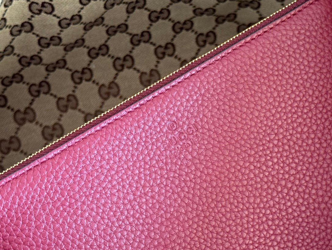{Style No: JW5R2DZU} MEDIUM TOTISSIMA REVERSIBLE TOTE BAG 30 IN ROSSO ANCORA RED CALFSKIN BEIGE AND BROWN GG CANVAS ON SIDE - Image 7