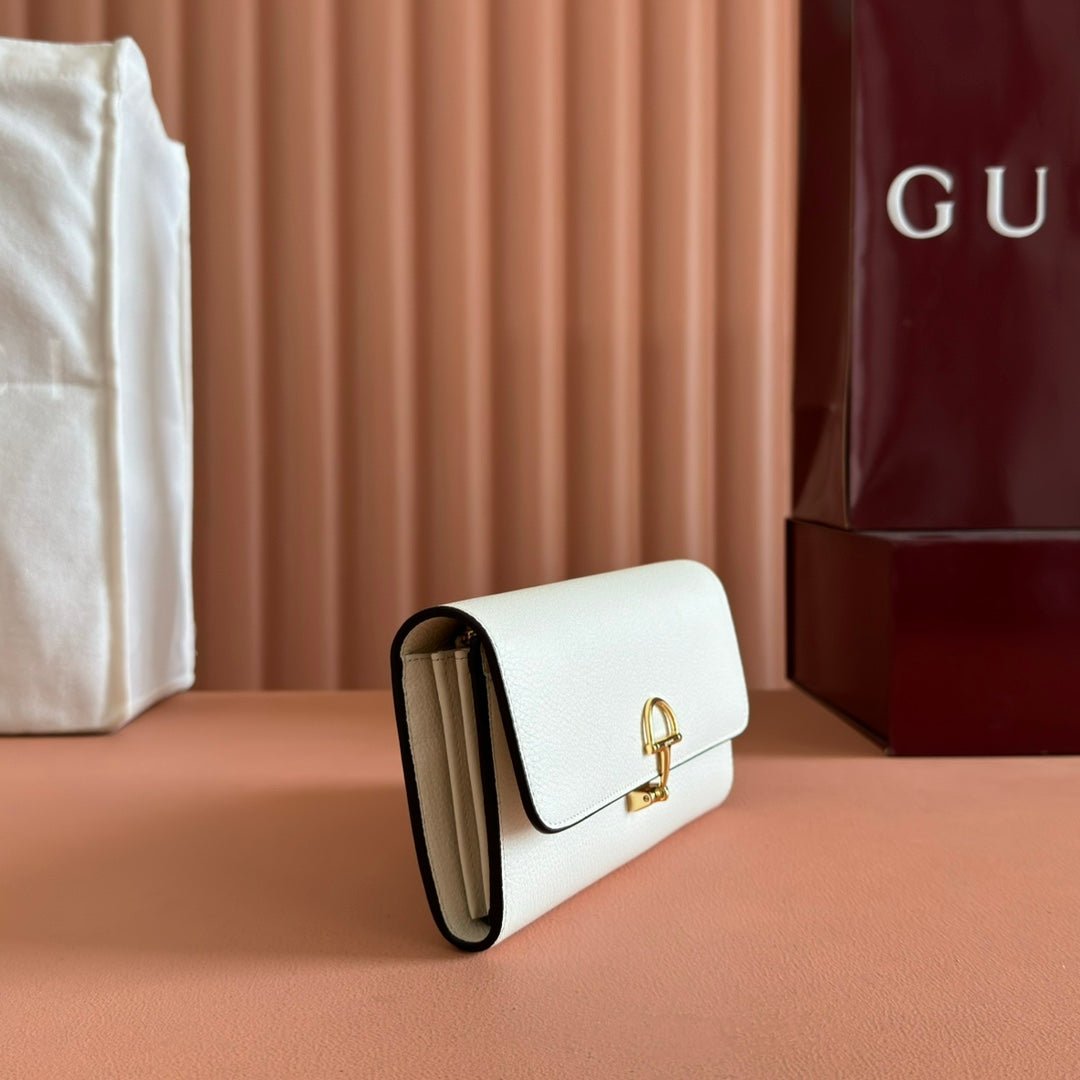 {Style No: H2KJMR1C} SOFTBIT CONTINENTAL WALLET 19 IN WHITE GRAINY CALFSKIN GOLD HARDWARE - Image 2