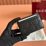 {Style No: 883Z3UGK} EMBLEM CARD CASE 10 IN BLACK GG GRAINY CALFSKIN