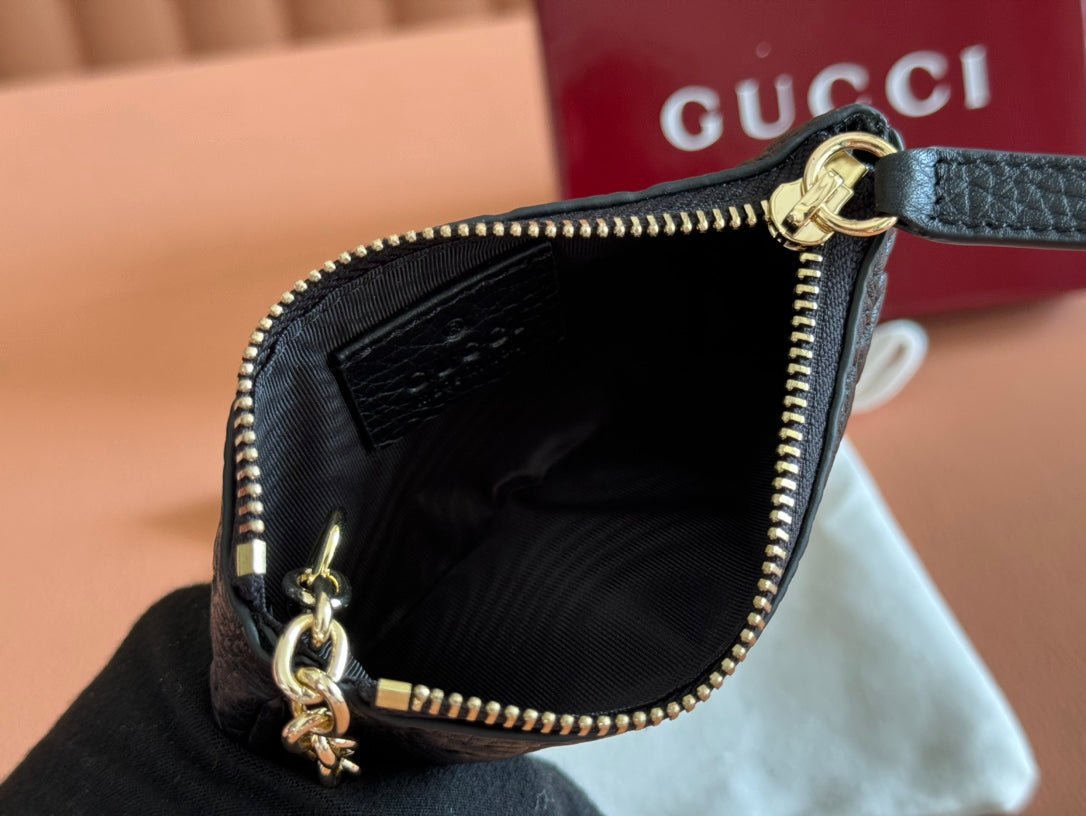 {Style No: Y3NT1JSN} EMBLEM ZIP KEY CASE 12 IN BLACK GG GRAINY CALFSKIN - Image 4