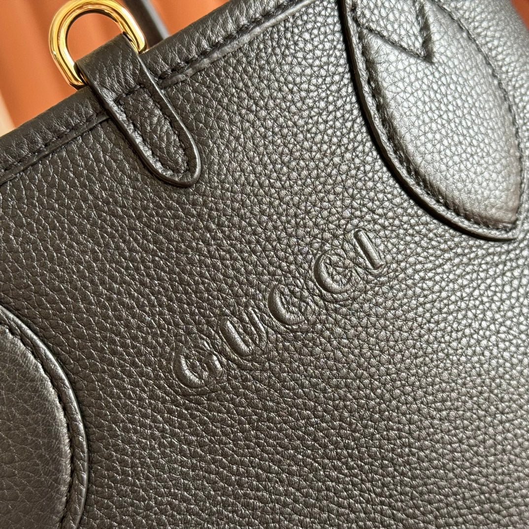 {Style No: TF82WT2H} SMALL TOTISSIMA REVERSIBLE TOTE BAG 21 IN BLACK CALFSKIN BROWN BEIGE GG CANVAS - Image 5