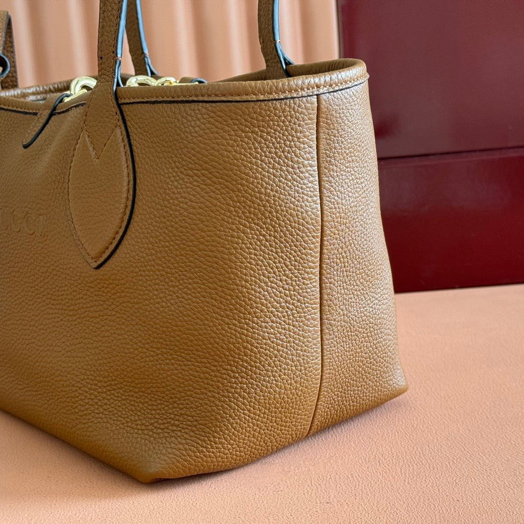 {Style No: 6153BN72} SMALL TOTISSIMA REVERSIBLE TOTE BAG 21 IN BROWN CALFSKIN BEIGE AND BROWN GG CANVAS ON SIDE - Image 4