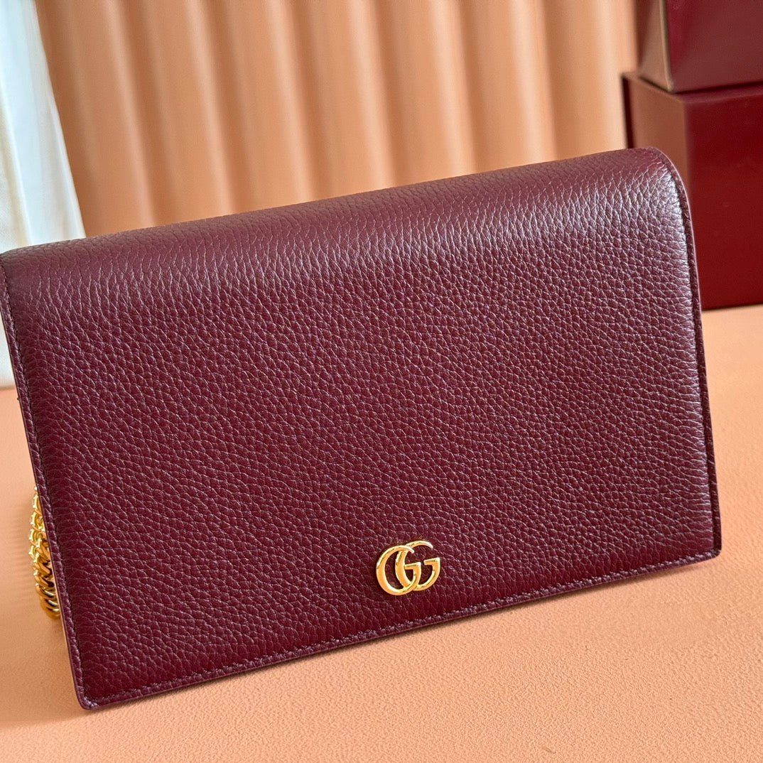{Style No: SEEM12BX} GG MARMONT 20 MINI CHAIN BAG IN DARK RED CALFSKIN - Image 3