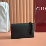 {Style No: I8U5RW3N} GG MARMONT 20 MINI CHAIN BAG IN BLACK CALFSKIN