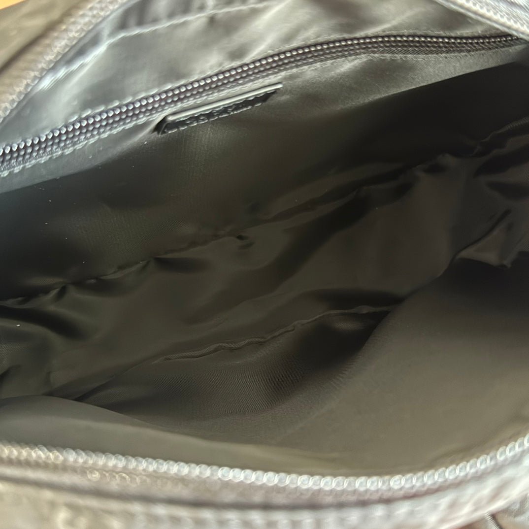{Style No: E3G1GBCI} GUCCI NEXUS SMALL CROSSBODY BAG 37 IN BLACK NYLON - Image 9