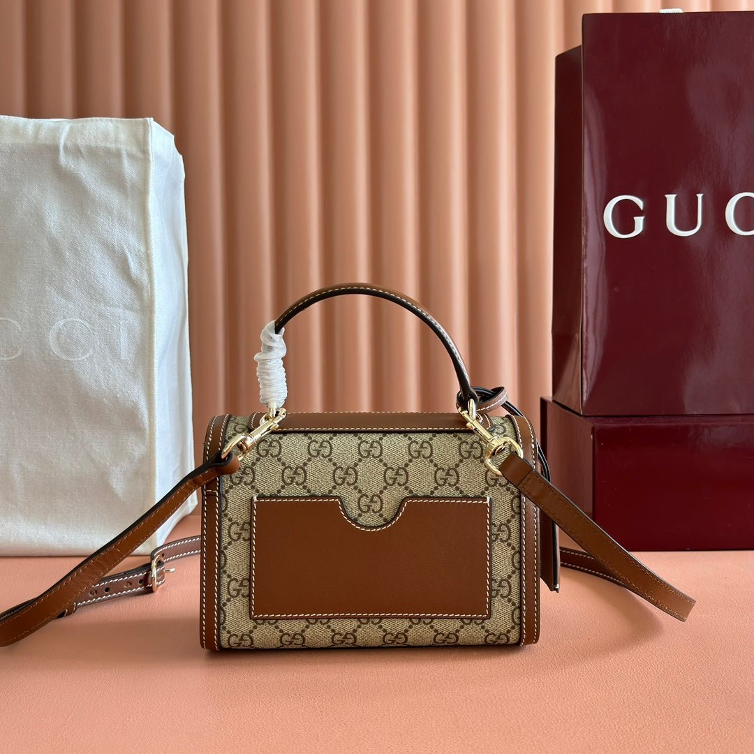 {Style No: 35V5CSAA} GUCCI 25S PADLOCK BAG 20 IN BEIGE CANVAS AND BROWN CALFSKIN - Image 2