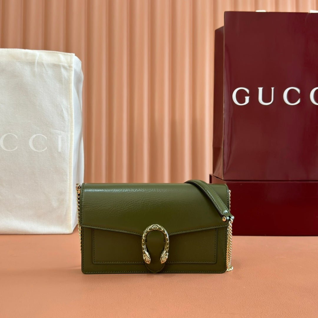 {Style No: LYYGWKE7} GUCCI 25S DIONYSUS WALLET ON CHAIN 20 IN GREEN GLOSSY CALFSKIN