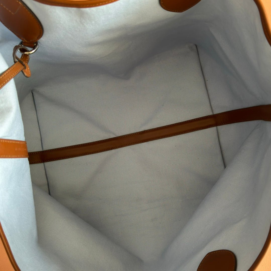 {Style No: SHY9W57D} GUCCI 25S TOTISSIMA LARGE TOTE BAG 30 IN BLUE AND WHITE CANVAS - Image 5