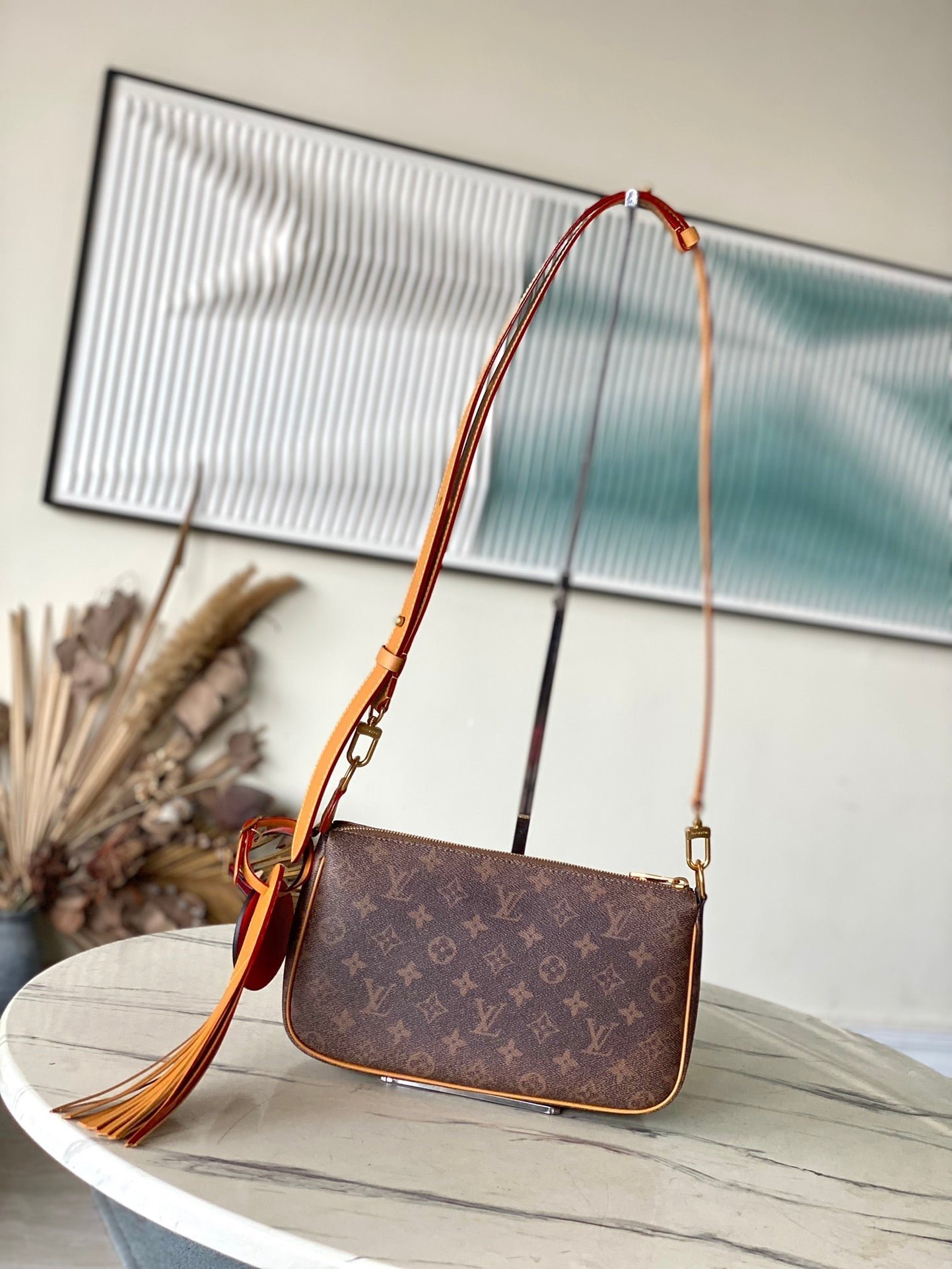 {Style No: OMD3LPOF} POCHETTE ACCESSOIRE XL 28 IN BROWN MONOGRAM DUST CANVAS - Image 2