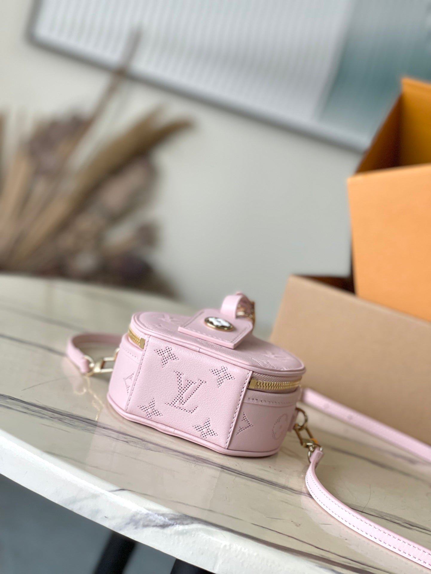 {Style No: NHTDSCWB} MINI BOITE CHAPEAU 13 IN LIGHT PINK MONOGRAM PERFORATED CALFSKIN - Image 9