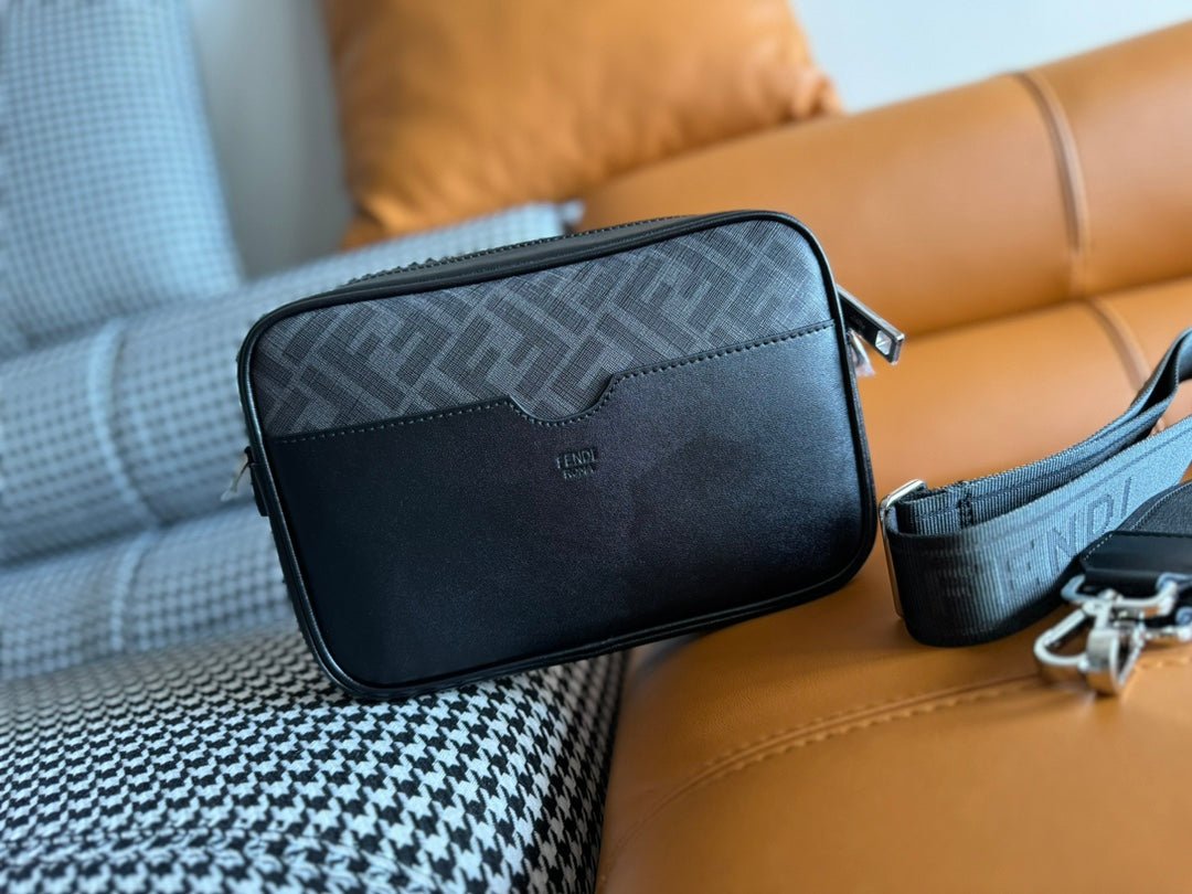 {Style No: U1CNV85G} CLUTCH 22 WITH FF MOTIF IN DARK GRAY TEXTURED FABRIC AND BLACK LAMBSKIN TRIM - Image 2