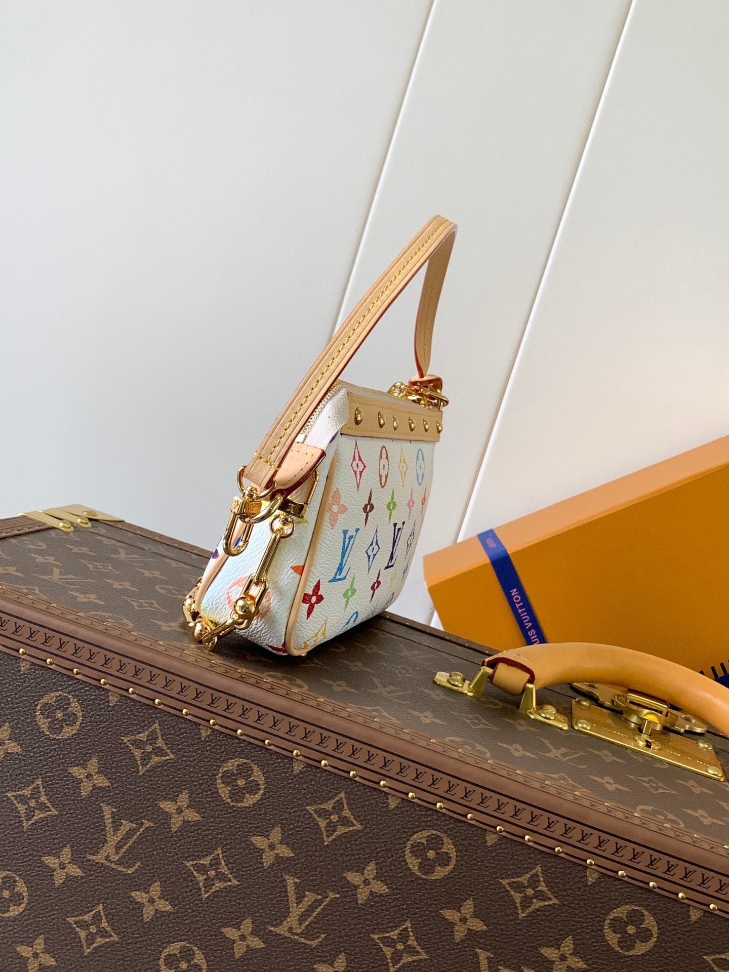 {Style No: SL3GZXH6} POCHETTE ACCESSOIRES BAG 22 IN MULTICOLOR MONOGRAM CANVAS AND COWHIDE - Image 7