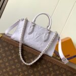 {Style No: 68R9MIBF} LV 25S ONTHEGO EAST WEST BAG 25 IN LIGHT LAVENDER CALFSKIN MONOGRAM EMPREINTE