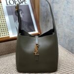 {Style No: W7IFQWJK} LE 5 À 7 SMALL SUPPLE 22 IN DARK GREEN CALFSKIN GOLD BUCKLE