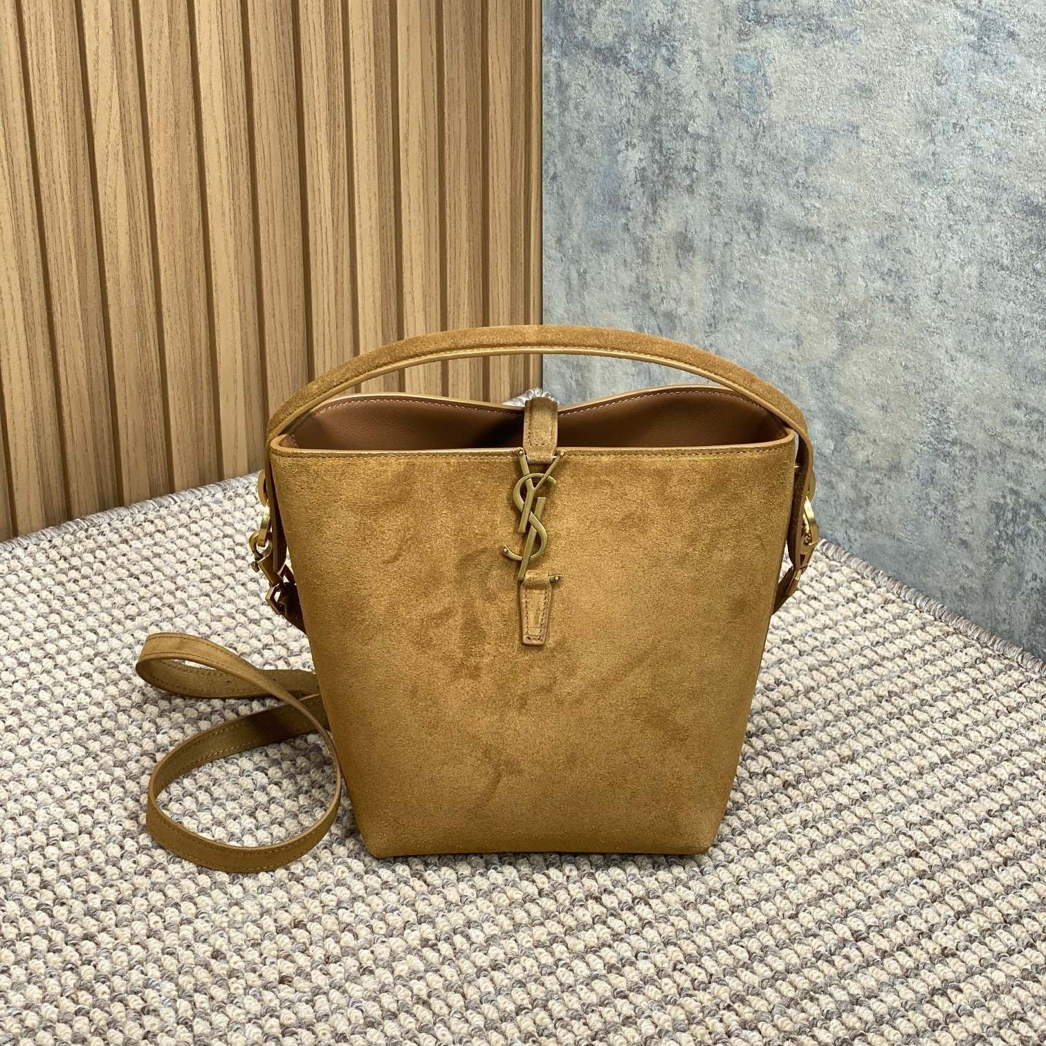{Style No: G61SN7C2} LE 37 SMALL BUCKET BAG 20 IN BROWN SUEDE GOLD HARDWARE