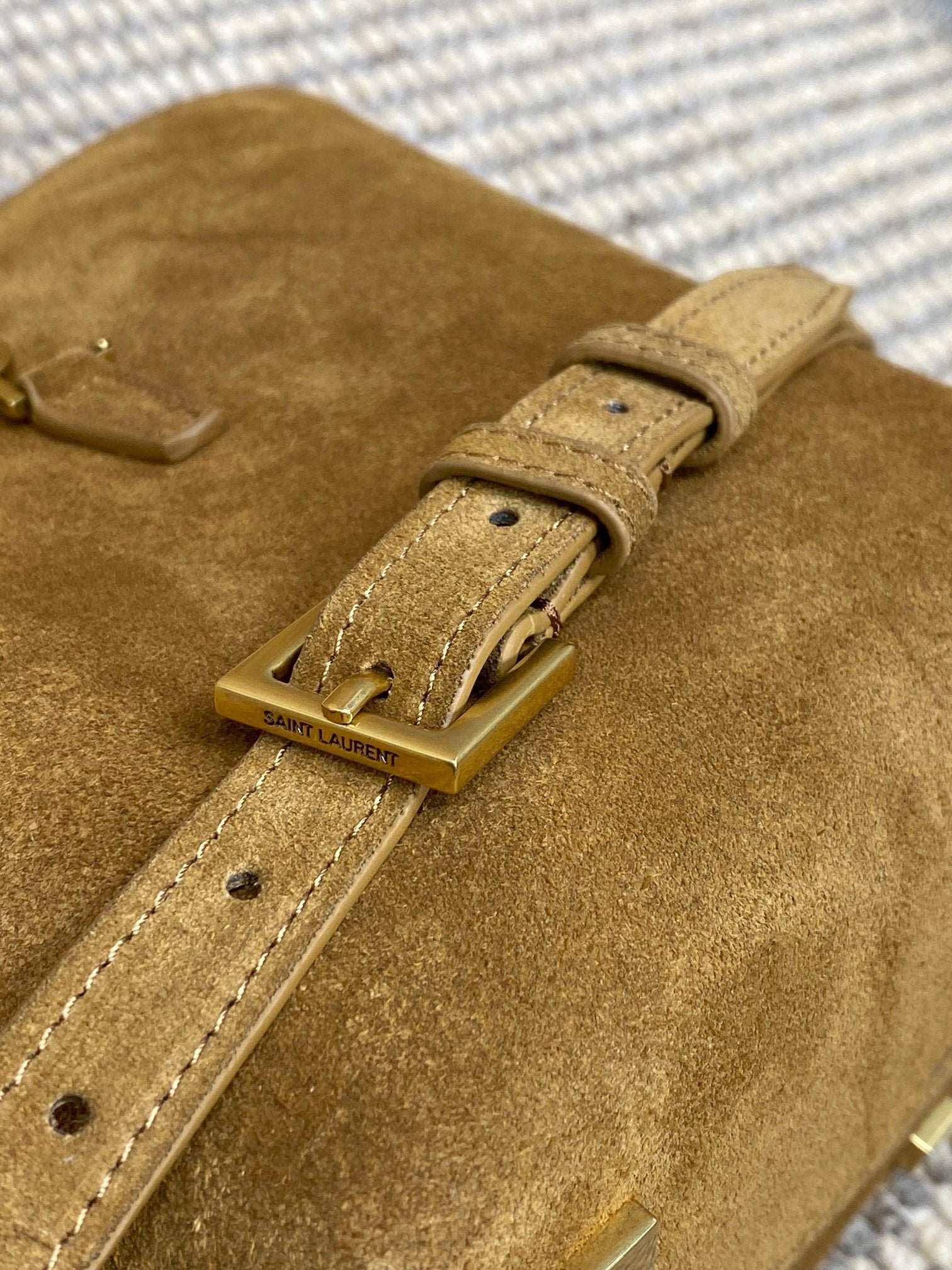 {Style No: G61SN7C2} LE 37 SMALL BUCKET BAG 20 IN BROWN SUEDE GOLD HARDWARE - Image 2