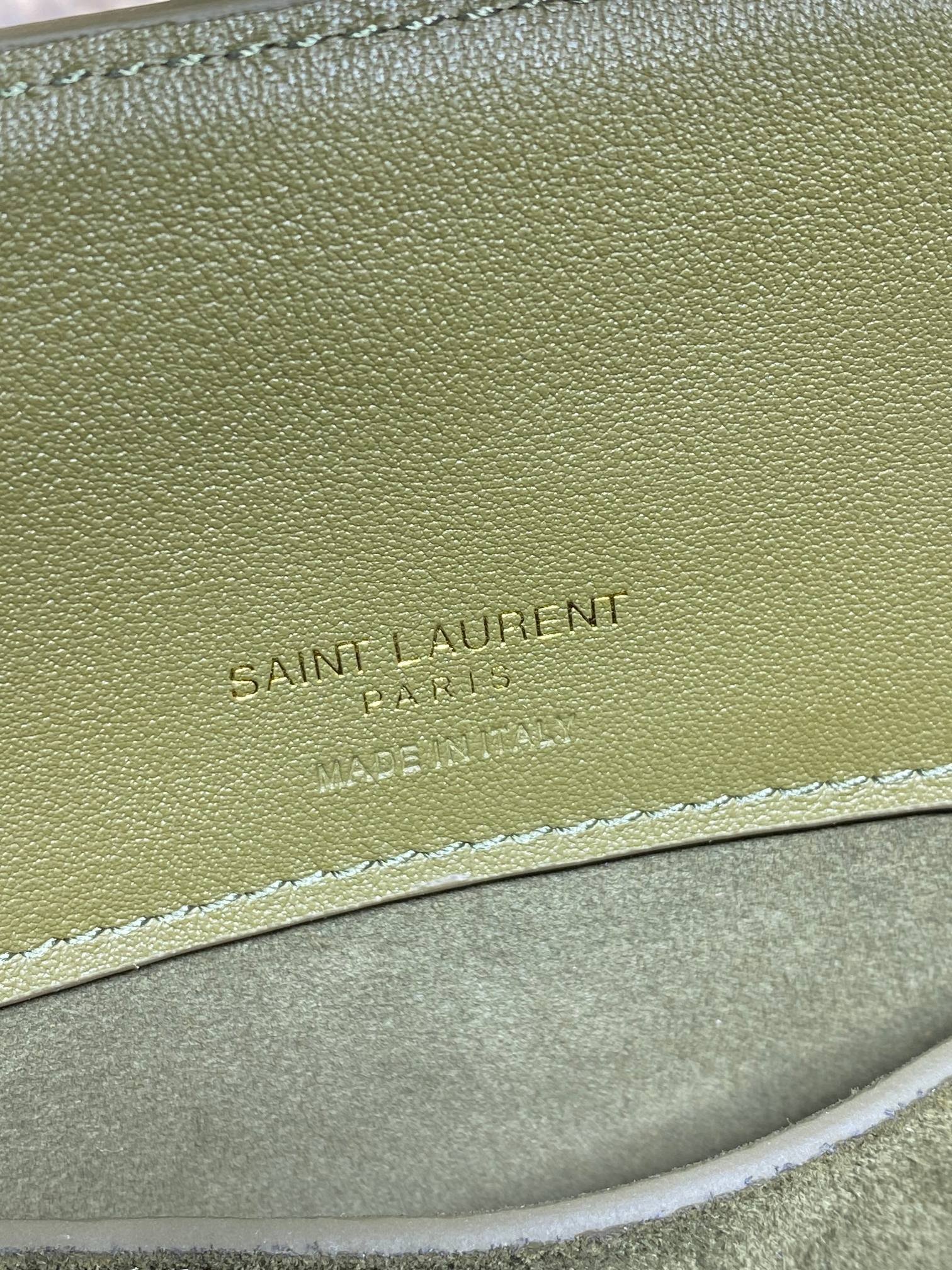{Style No: 857ORAZ6} LE 37 SMALL BUCKET BAG 20 IN HUNTER GREEN SUEDE GOLD HARDWARE - Image 9