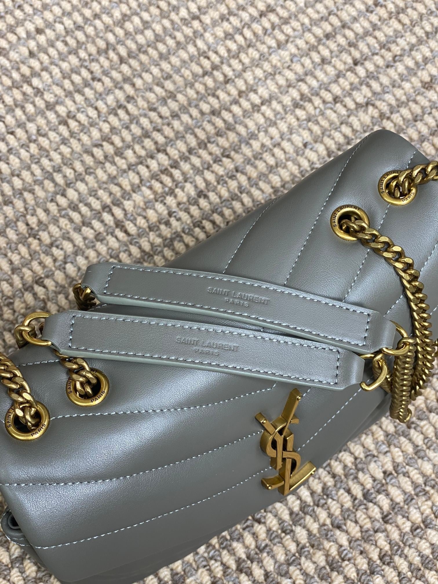 {Style No: TKV591LP} LOULOU SMALL 25 SHOULDER BAG IN DARK GREEN LAMBSKIN GOLD HARDWARE - Image 3