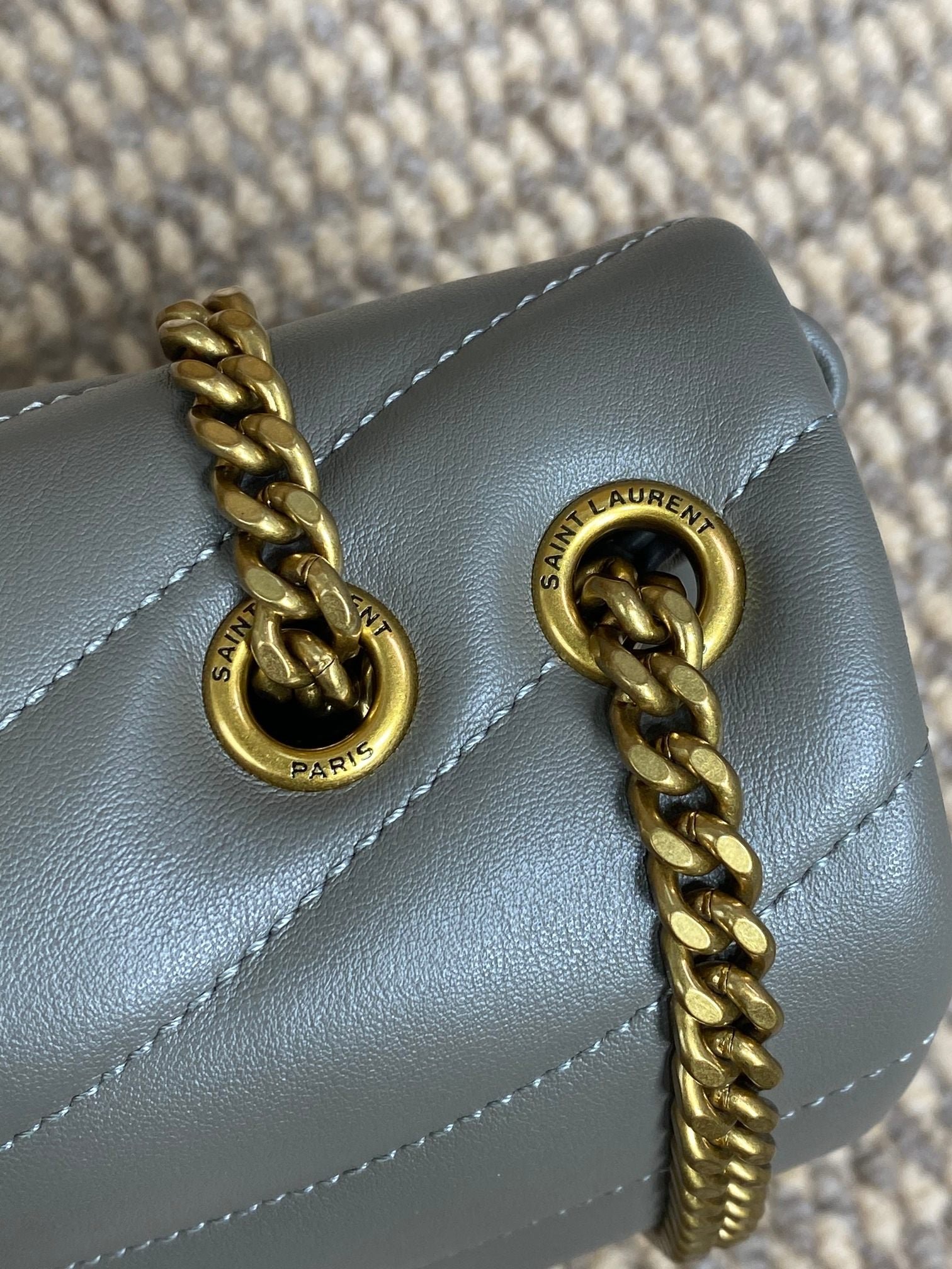 {Style No: TKV591LP} LOULOU SMALL 25 SHOULDER BAG IN DARK GREEN LAMBSKIN GOLD HARDWARE - Image 4