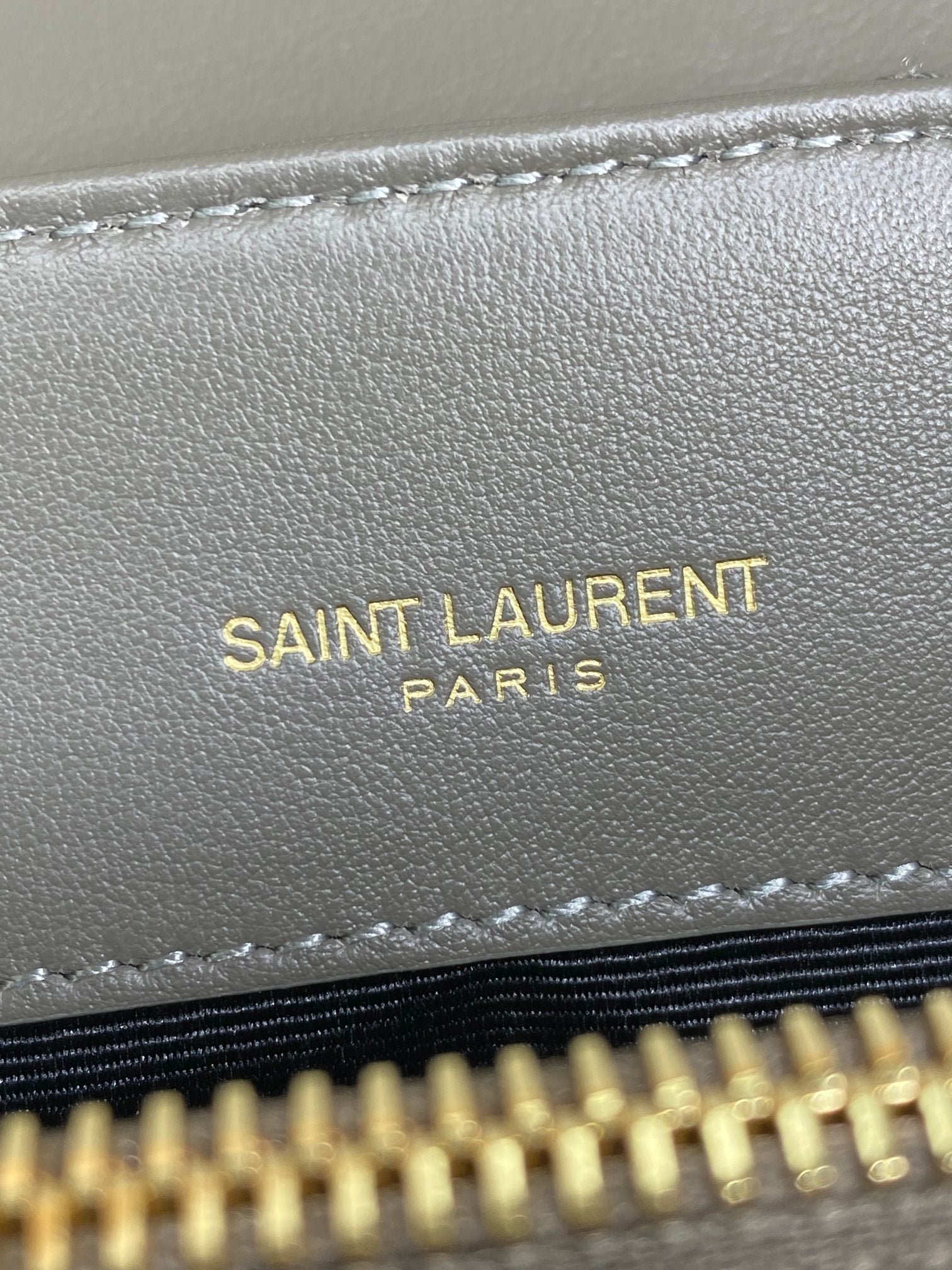{Style No: TKV591LP} LOULOU SMALL 25 SHOULDER BAG IN DARK GREEN LAMBSKIN GOLD HARDWARE - Image 6