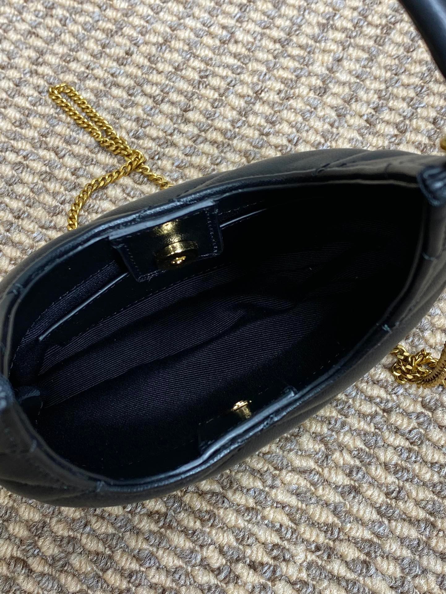 {Style No: LTJ349VR} SADE HOBO 21 IN BLACK LAMBSKIN GOLD HARDWARE - Image 2