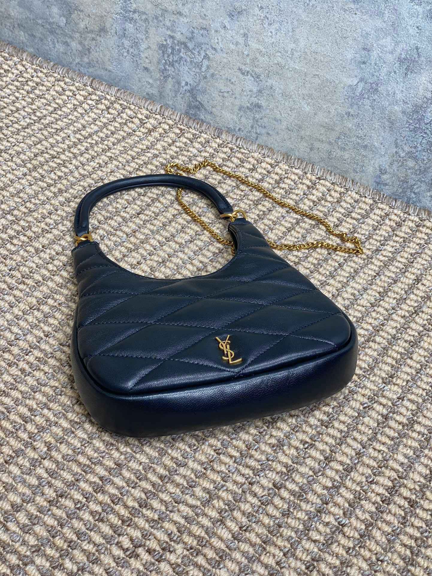 {Style No: LTJ349VR} SADE HOBO 21 IN BLACK LAMBSKIN GOLD HARDWARE - Image 9