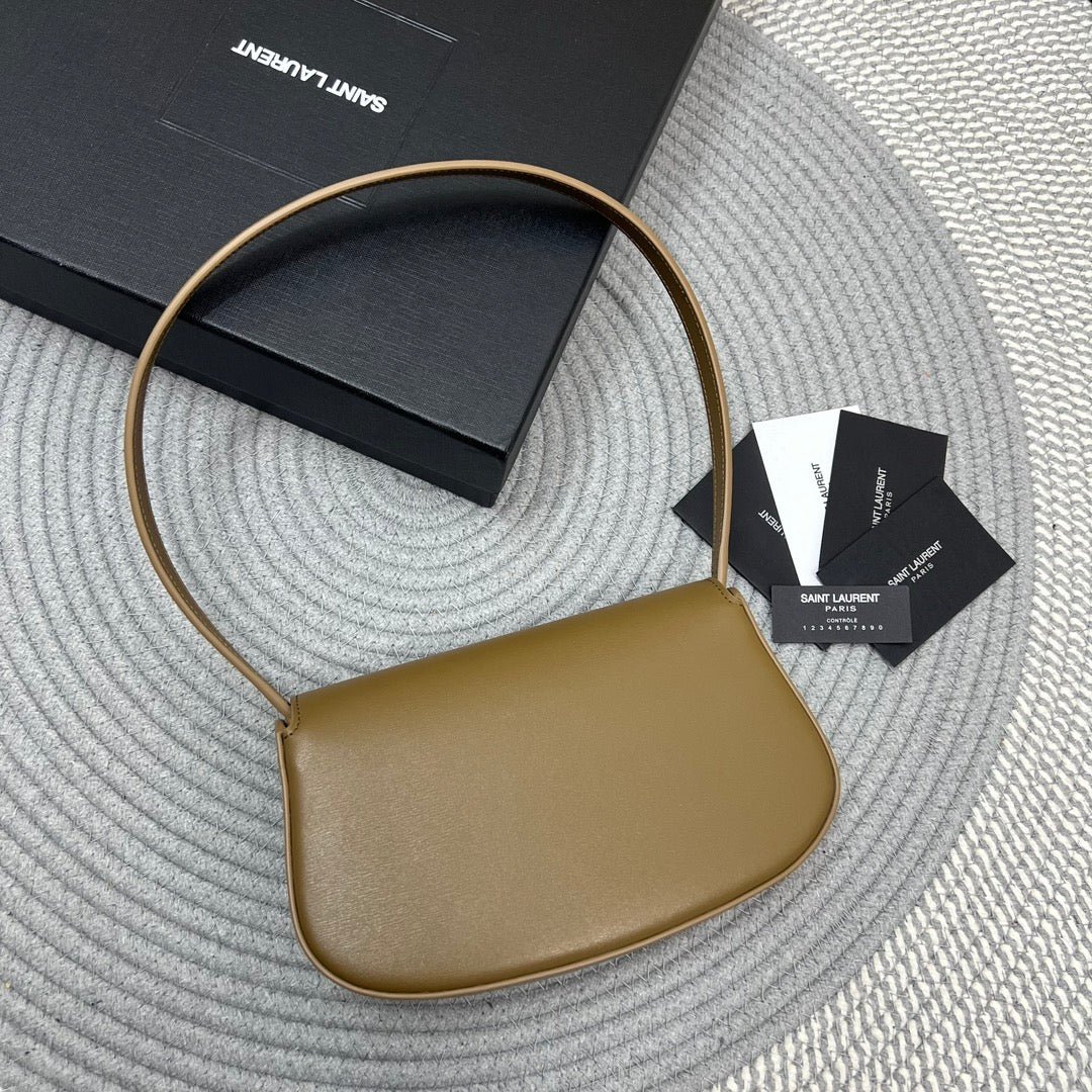 {Style No: EU2MJEZ9} VOLTAIRE IN BOX 21 IN CARAMEL BROWN CALFSKIN GOLD LOGO - Image 3