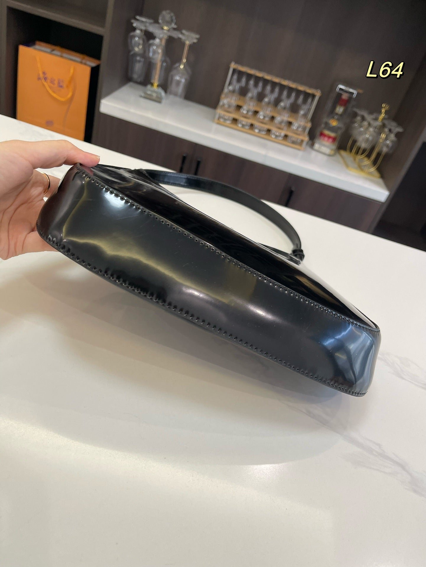 {Style No: 7QY2VSPR} PRA 30 CLEO SHOULDER BAG IN BLACK BRUSHED LEATHER - Image 9