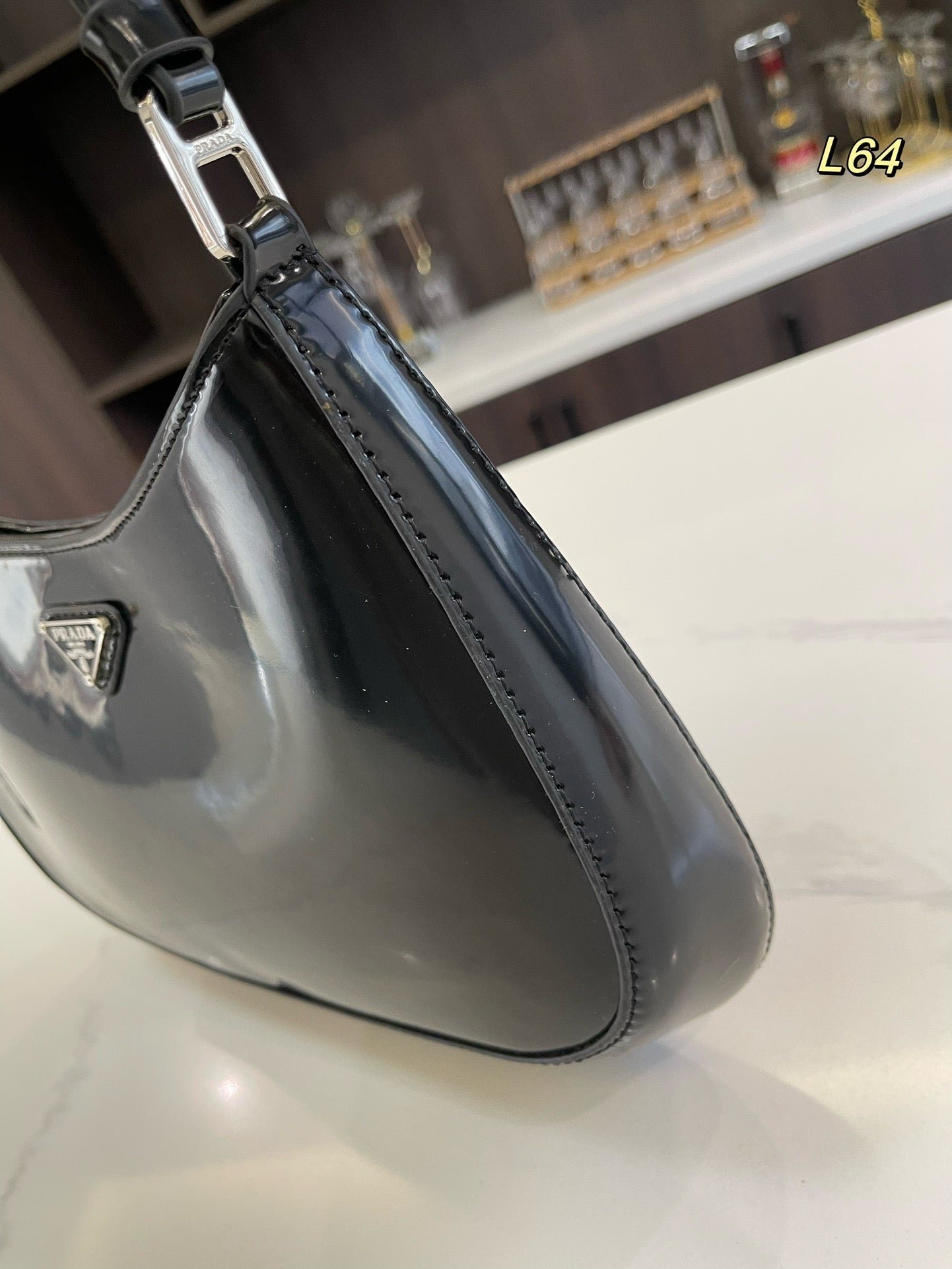 {Style No: 7QY2VSPR} PRA 30 CLEO SHOULDER BAG IN BLACK BRUSHED LEATHER - Image 5