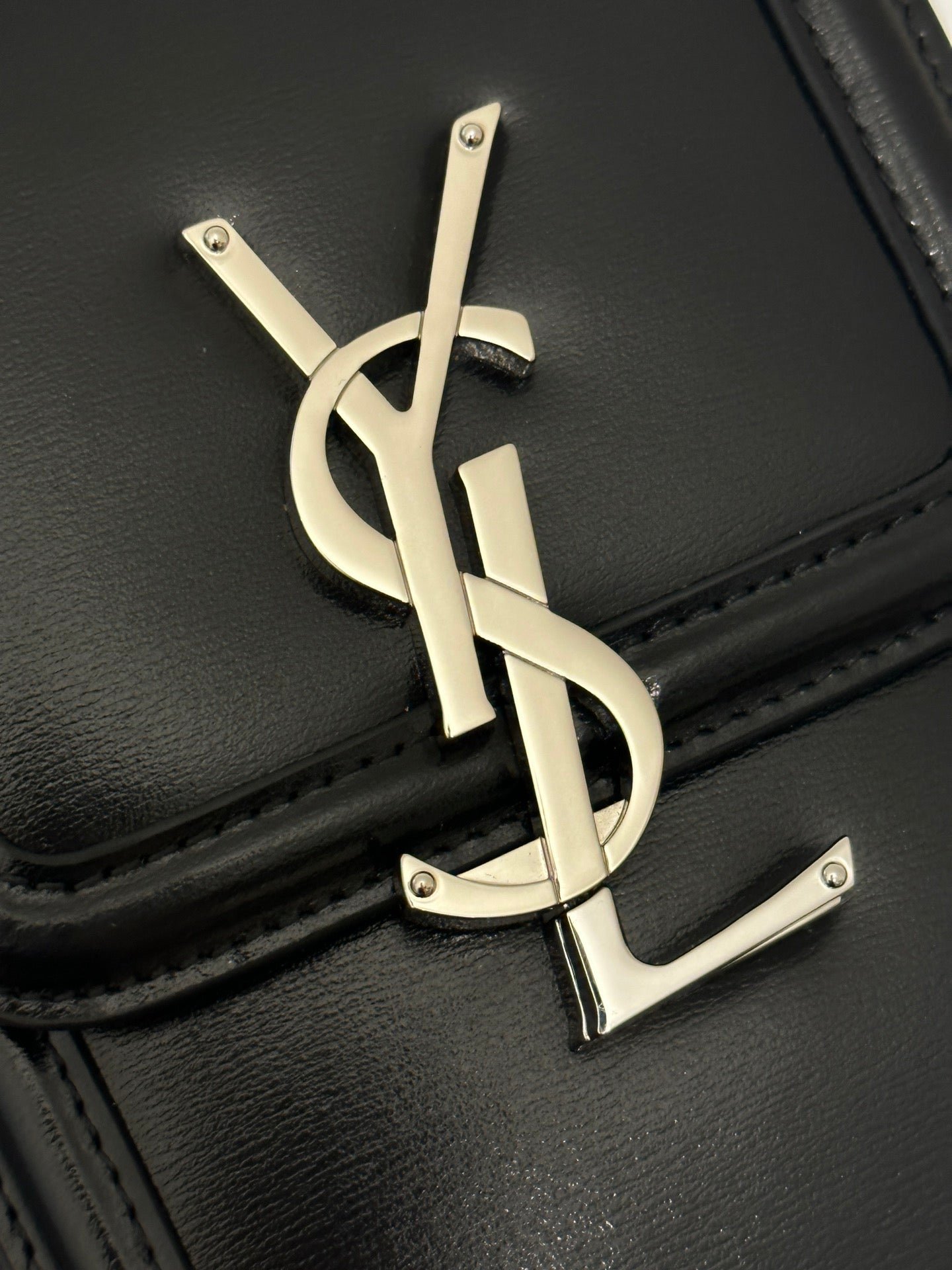 {Style No: 1MHN9J3D} SOLFERINO 18 BLACK CALFSKIN PHONE BAG - Image 7