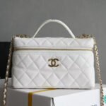 {Style No: ZJBMDHDM} COSMETIC BAG 19 IN WHITE GRAINED CALFSKIN GOLD HARDWARE