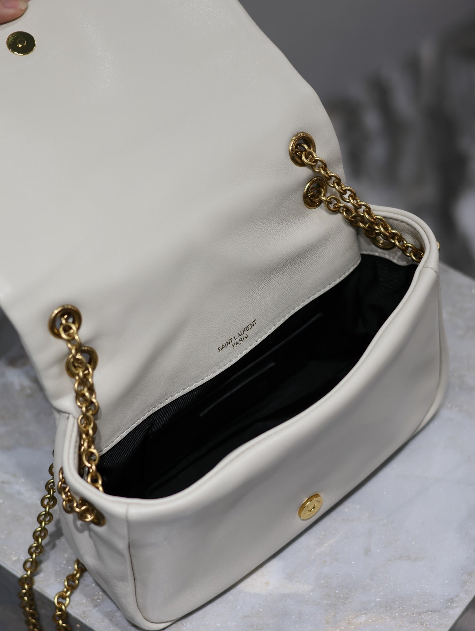 {Style No: XMITUNED} YSL 25S JAMIE MINI 20 IN BLANC VINTAGE LAMBSKIN GOLD HARDWARE - Image 3